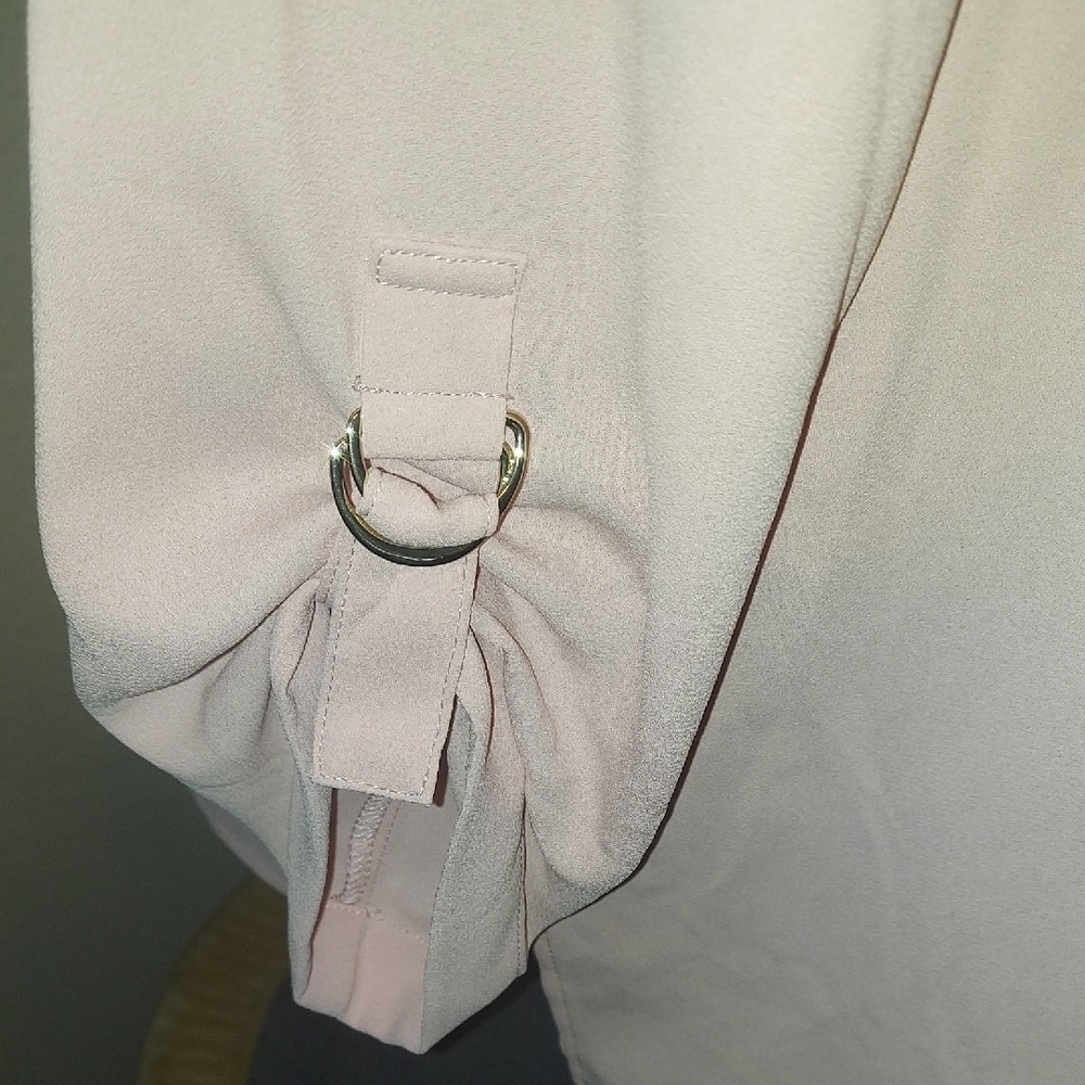 Jones New York Light Pink V-Neck Button Front Blouse - Picture 6 of 11